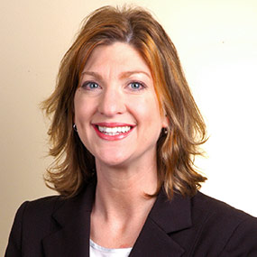 凯西·桑格是校园主管